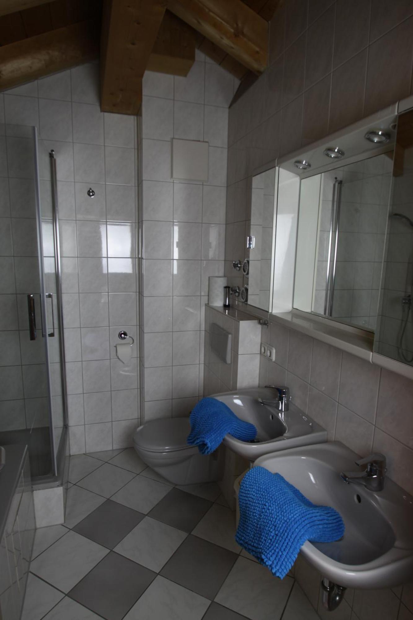 Ferienwohnung Almhuettenweg Dreitorspitze Garmisch-Partenkirchen Buitenkant foto